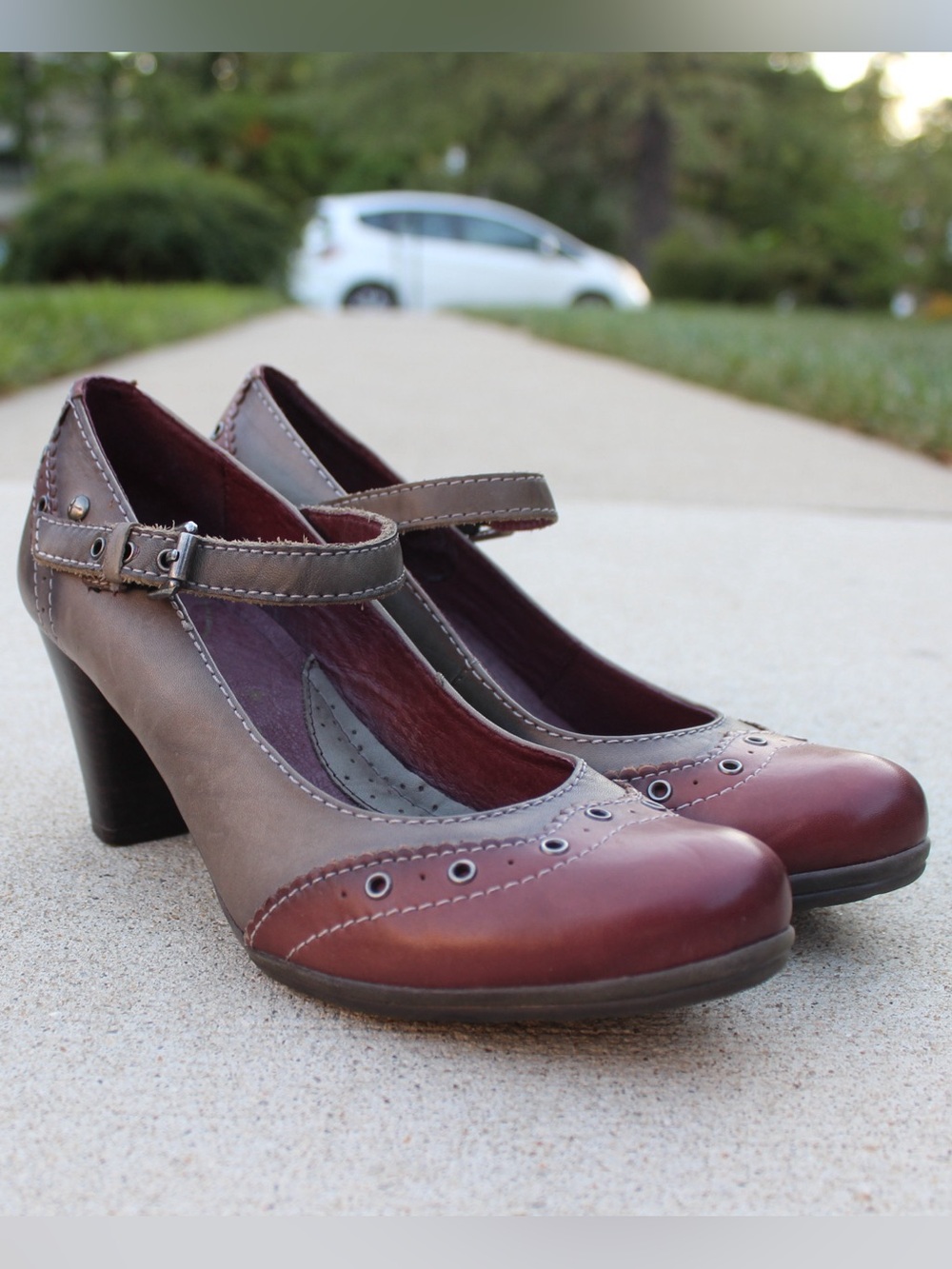 Pikolinos Two-Tone Leather Mary Jane Pumps Sz 6.5 (37)